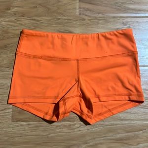 FLEO shorts bright orange size S